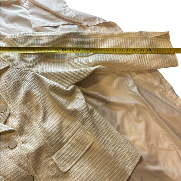 Talbots Women’s Winter White Double-Breasted Blazer Size 22W - Picture 10 of 10